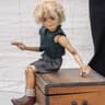 Wanda Pauwels / puppeteer / puppet maker